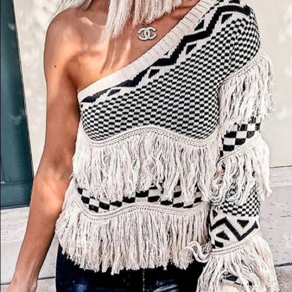 Mazik one shoulder/off the shoulder fringe sweater